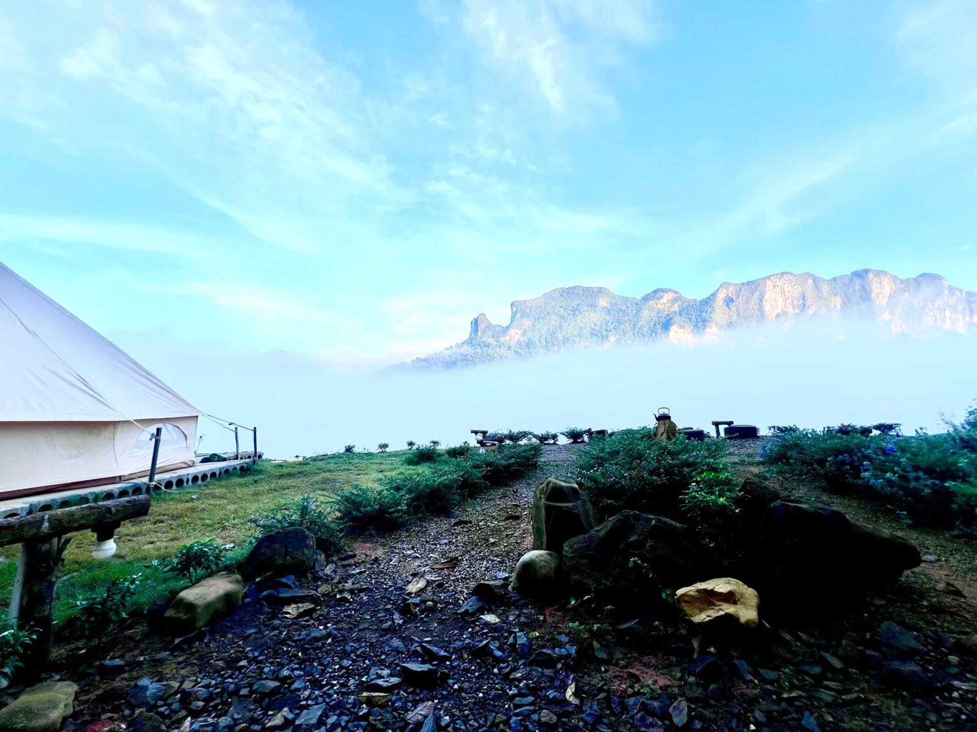 Camping Phutajoy Khaosok แคมป์ปิ้งภูตาจ้อยเขาศก Ban Thung Lang Tham Екстер'єр фото