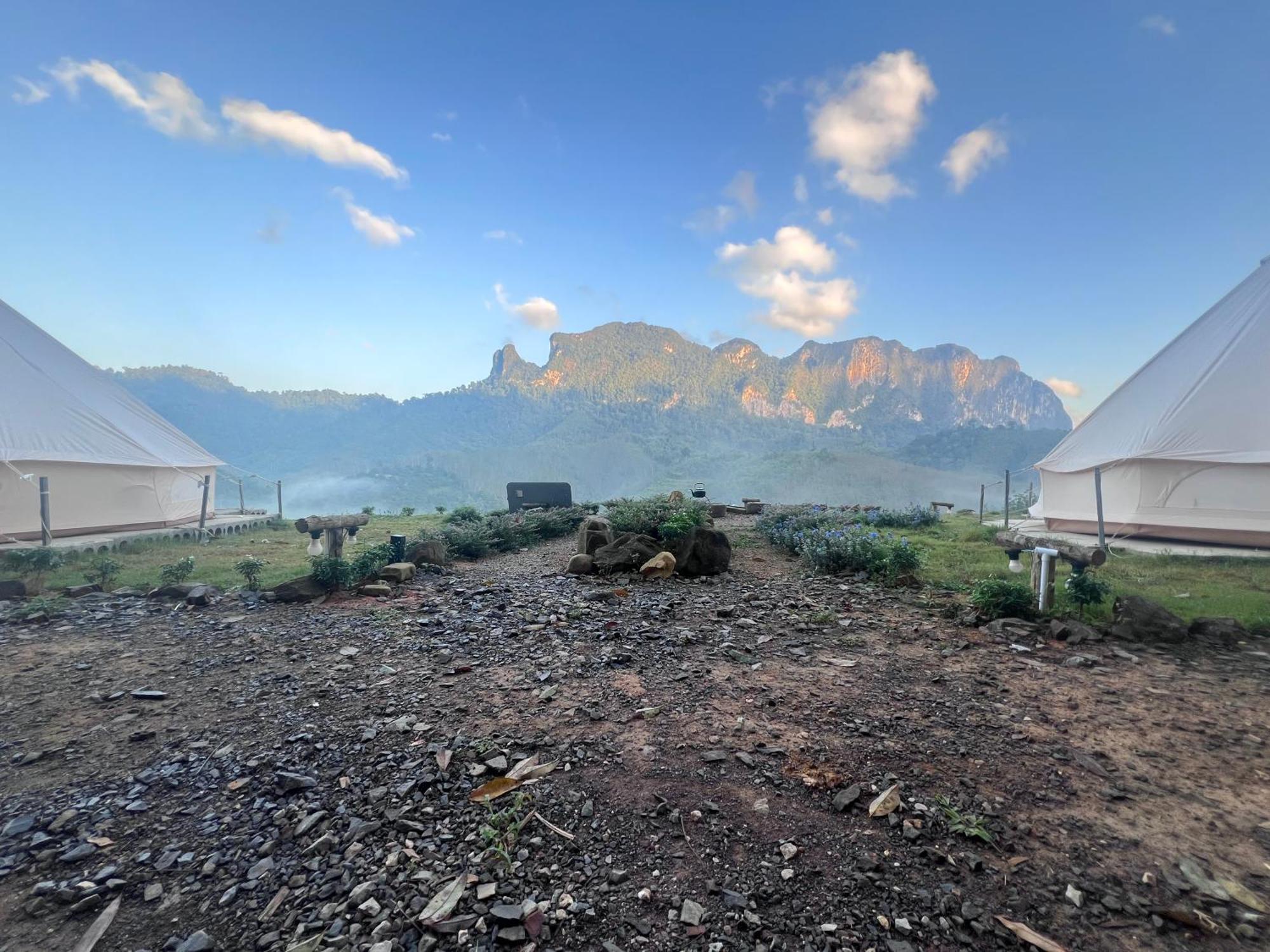 Camping Phutajoy Khaosok แคมป์ปิ้งภูตาจ้อยเขาศก Ban Thung Lang Tham Екстер'єр фото
