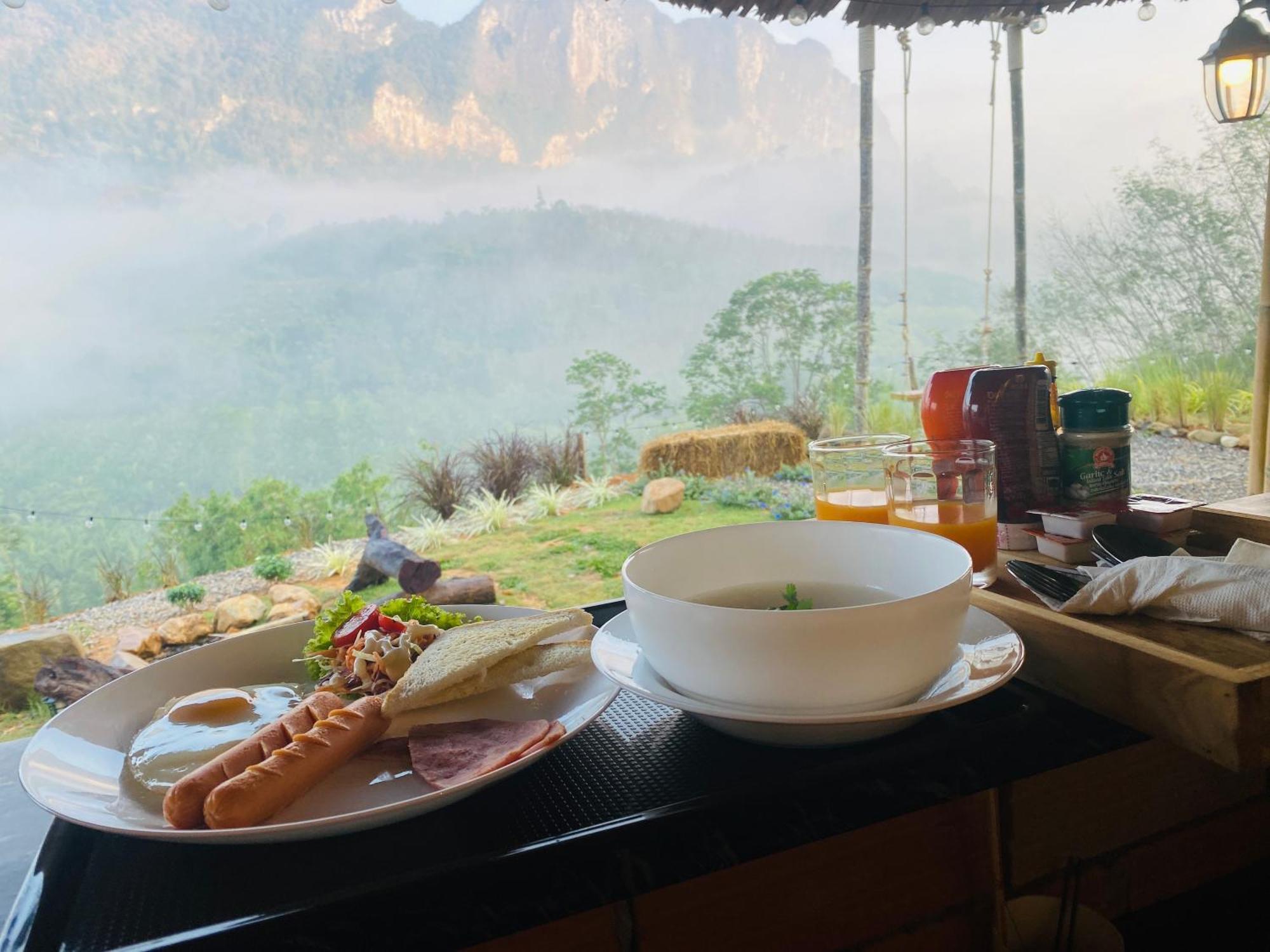 Camping Phutajoy Khaosok แคมป์ปิ้งภูตาจ้อยเขาศก Ban Thung Lang Tham Екстер'єр фото
